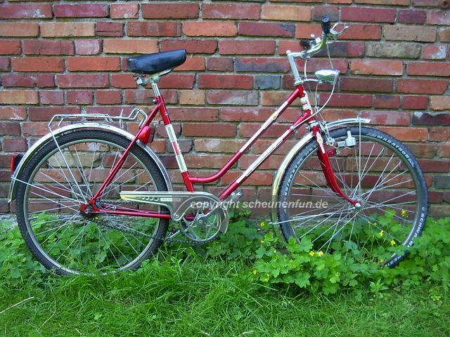 Oldtimer Fahrräder zur Selbstrevision; Restaurierte Marken