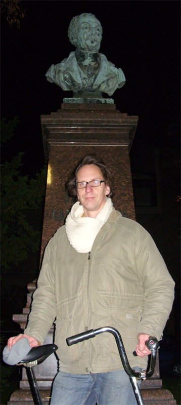 Drais Denkmal Karlsruhe Dezember 2009