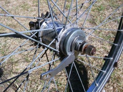 Gebrauchtes Hinterrad verst�rkte Speichen