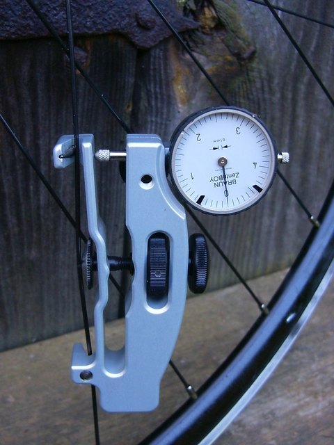sapim-race-speichentest-tensiometer