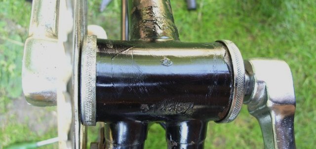 Thompson Tretlager mit Vierkant-Befestigung